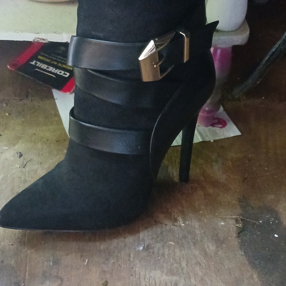 Thigh high boots - Picture 8 of 9